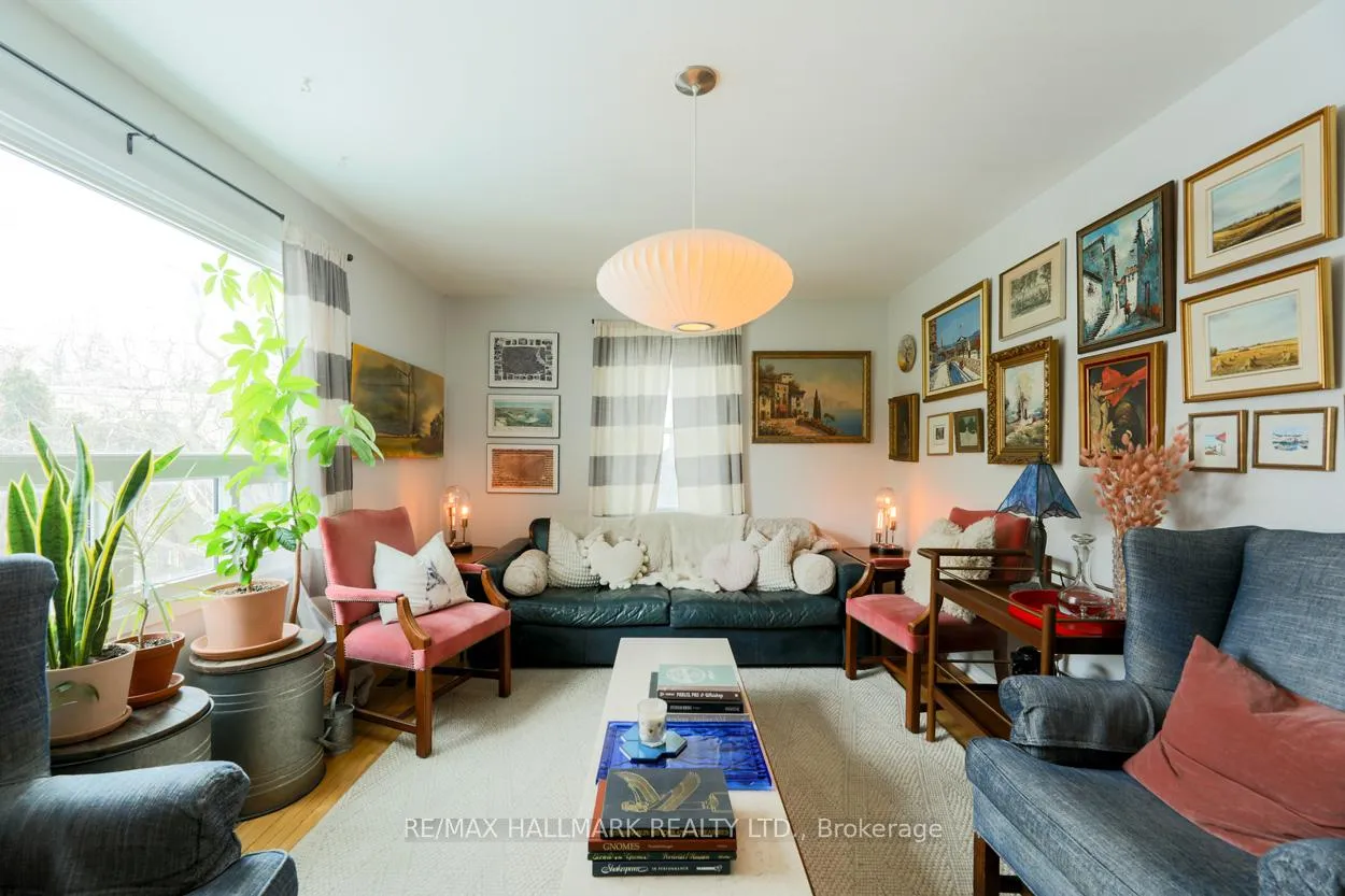 Photo 4 of 6 Warvet Crescent, Toronto, O'Connor-Parkview — HOMEH