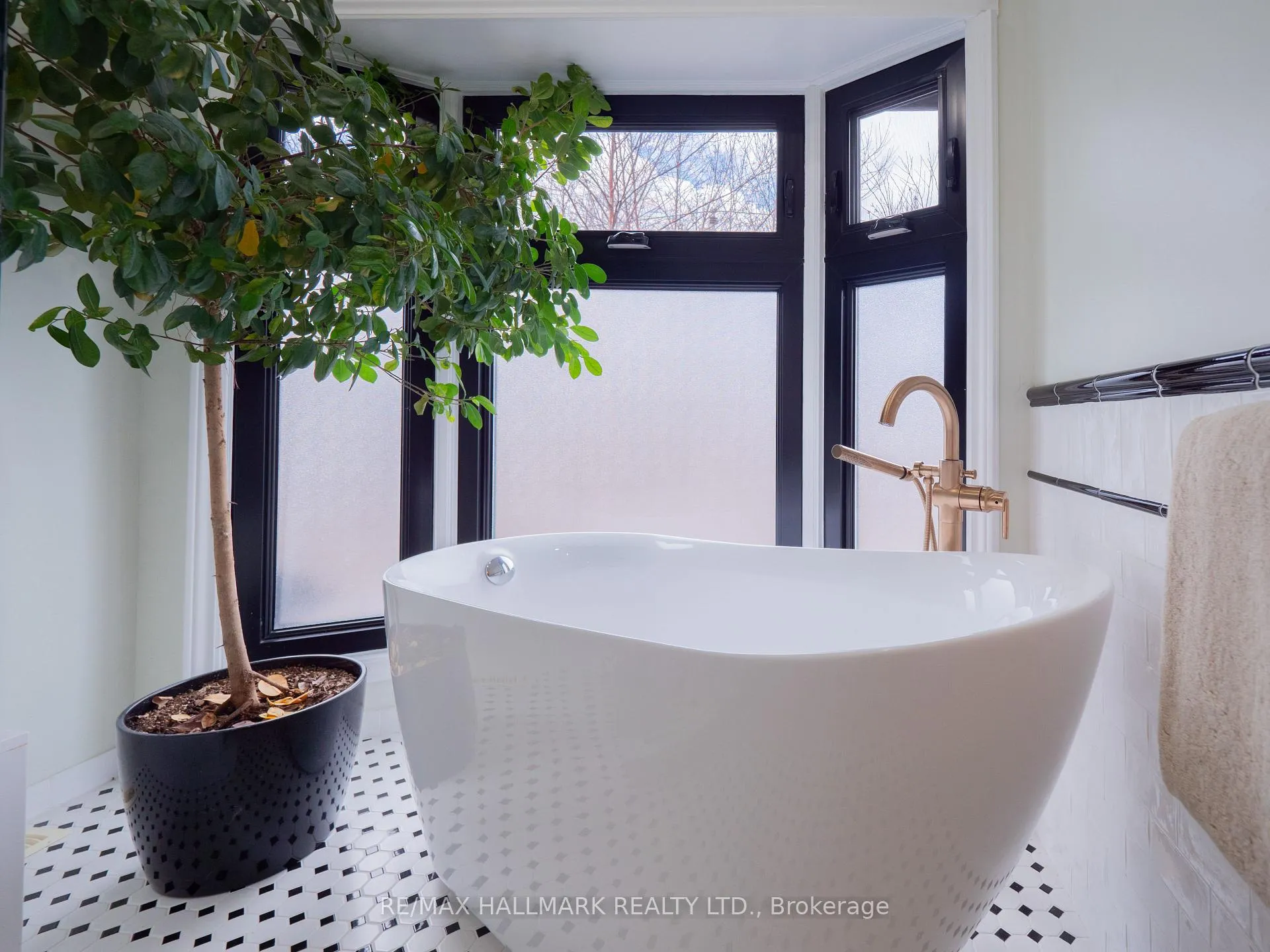 Photo 39 of 55 Galt Avenue, Toronto, South Riverdale — HOMEH