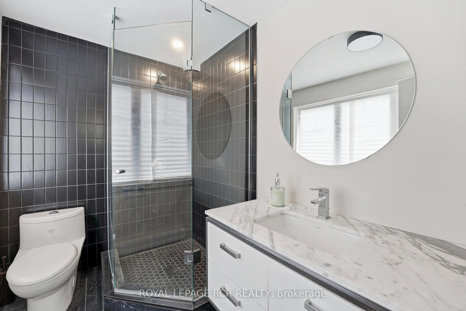 Photo 7 of 83 Industrial Parkway S, Aurora, Aurora Village — HOMEH