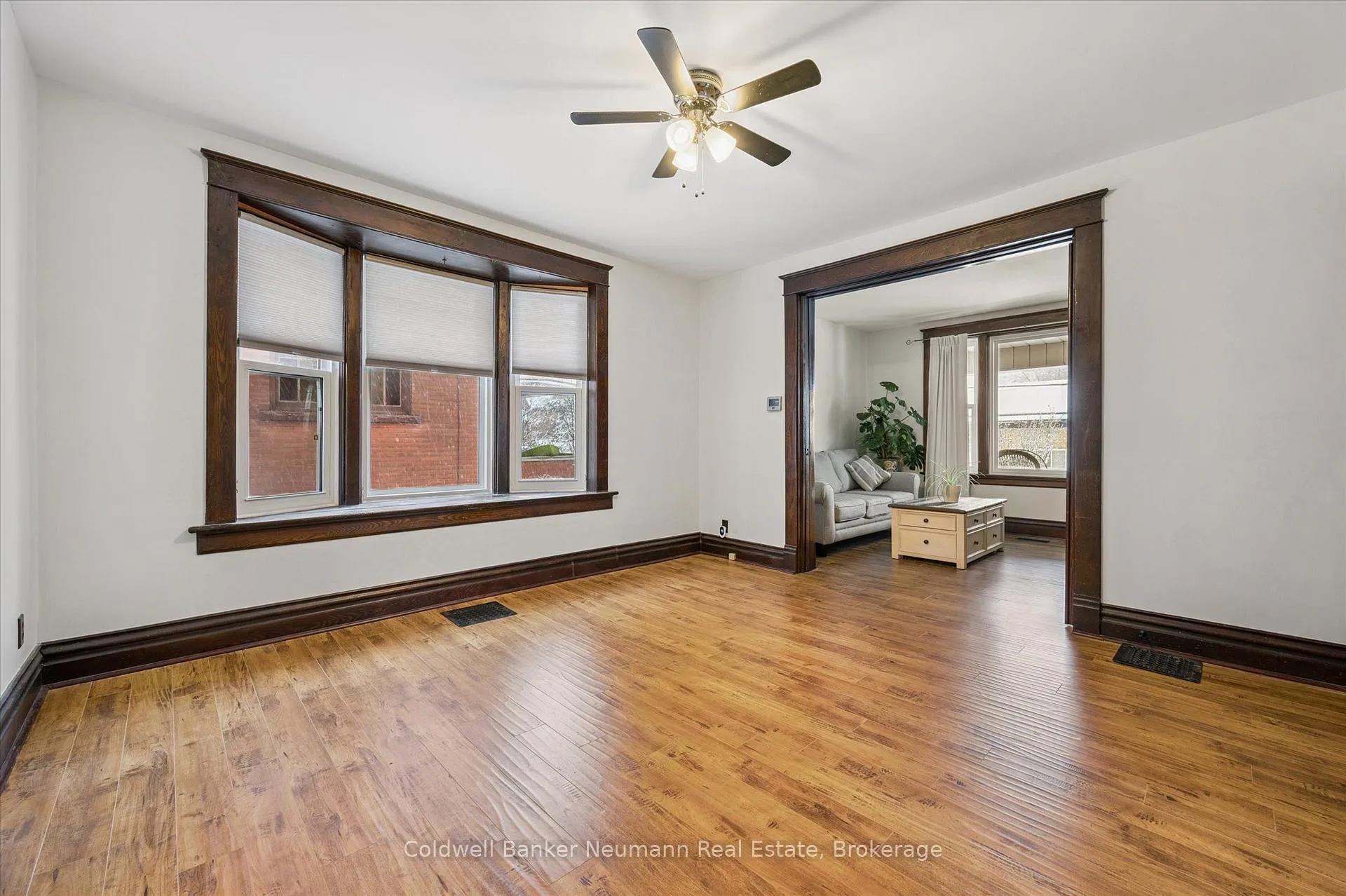 Photo 18 of 20 Brunswick Avenue, Kitchener — HOMEH