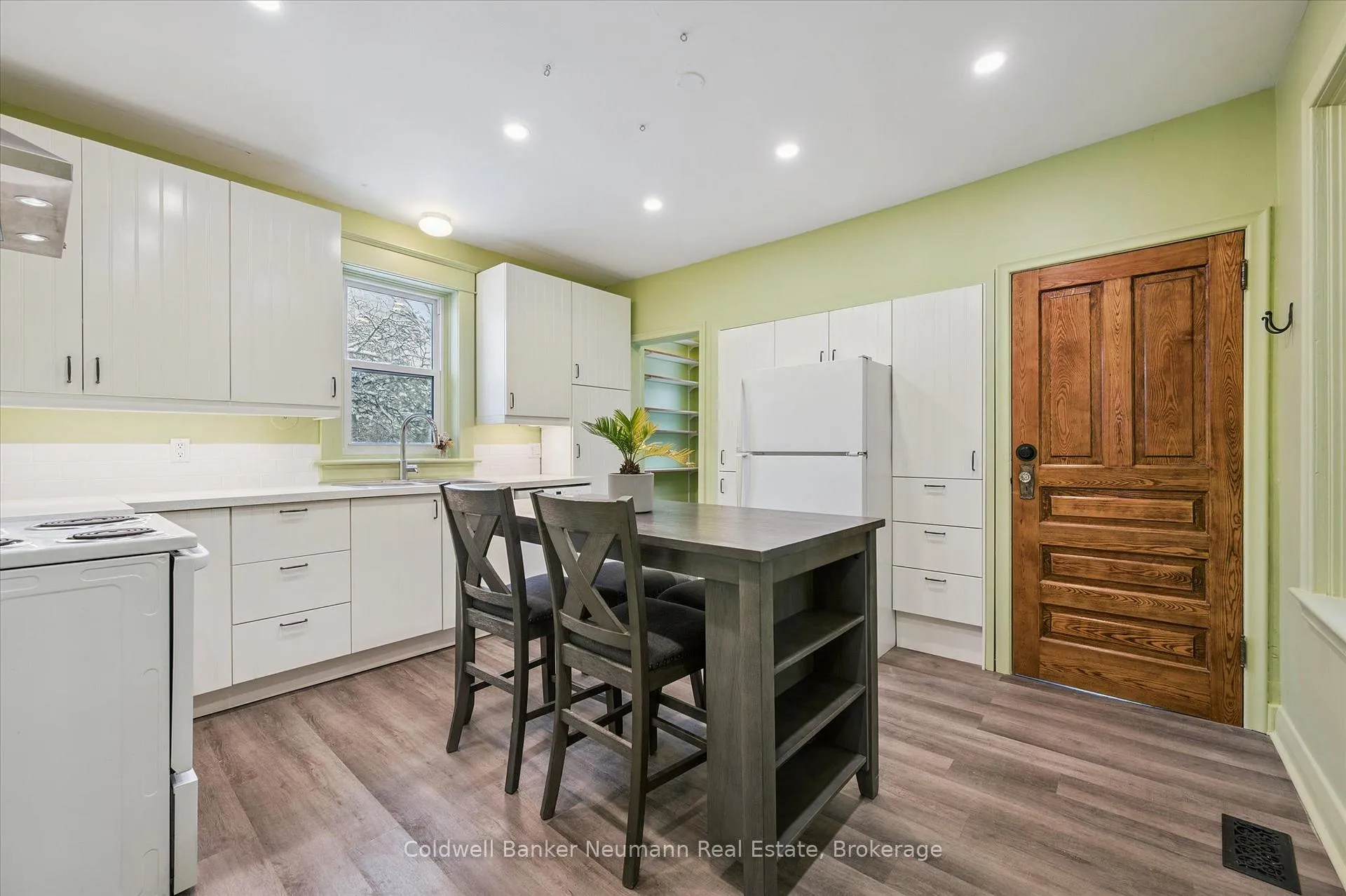 Photo 27 of 20 Brunswick Avenue, Kitchener — HOMEH