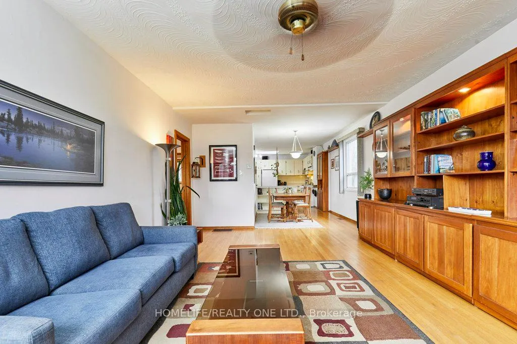 Photo 8 of 262 Glebemount Avenue, Toronto, Danforth Village-East York — HOMEH
