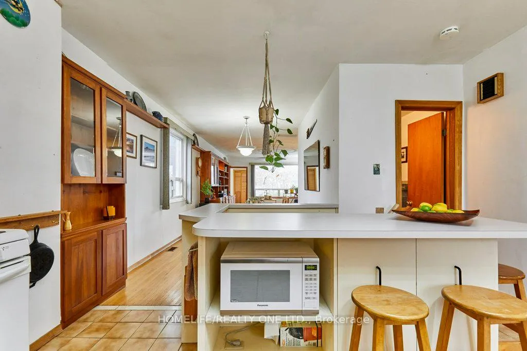 Photo 13 of 262 Glebemount Avenue, Toronto, Danforth Village-East York — HOMEH