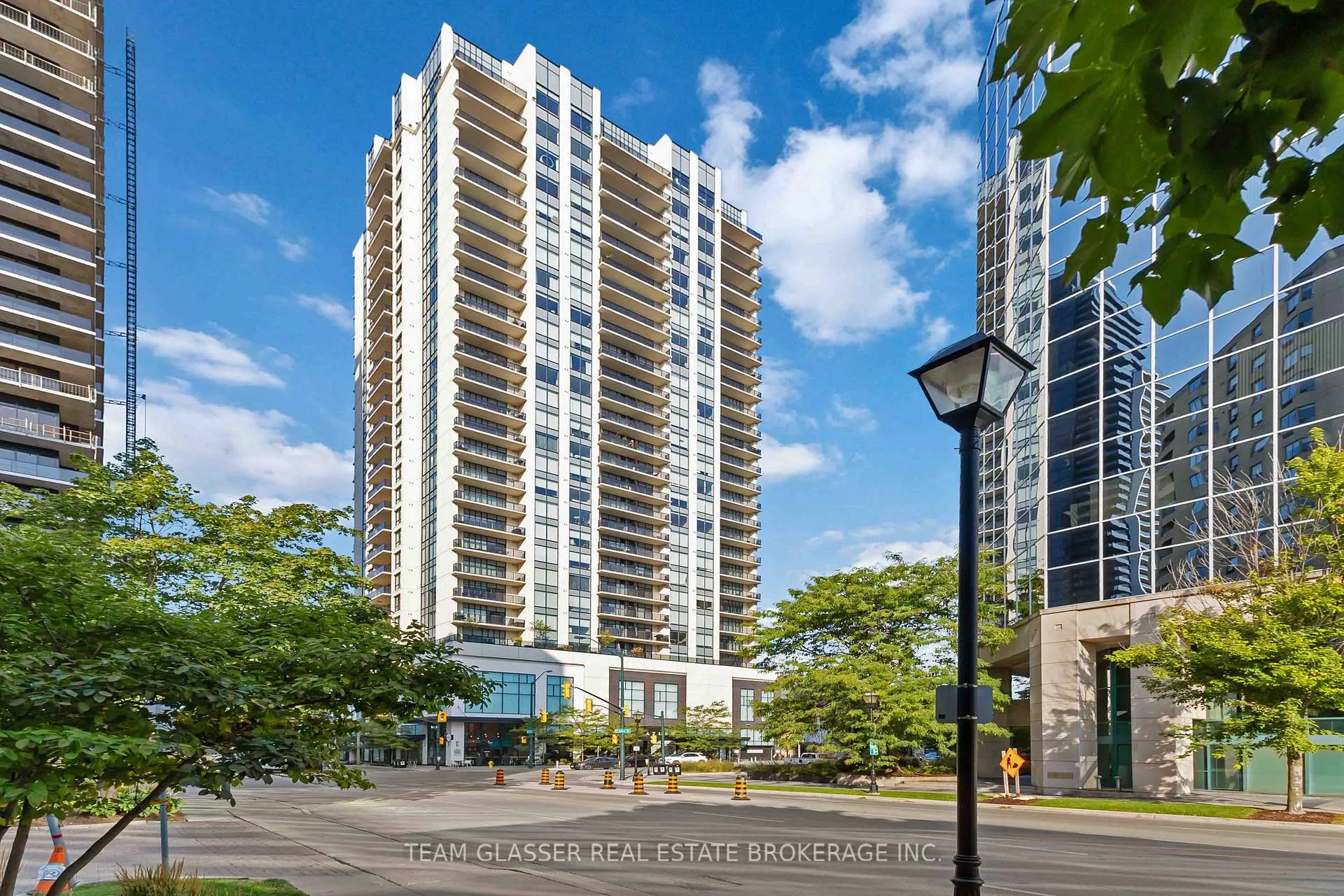 Front of Unit 1308, 505 Talbot Street