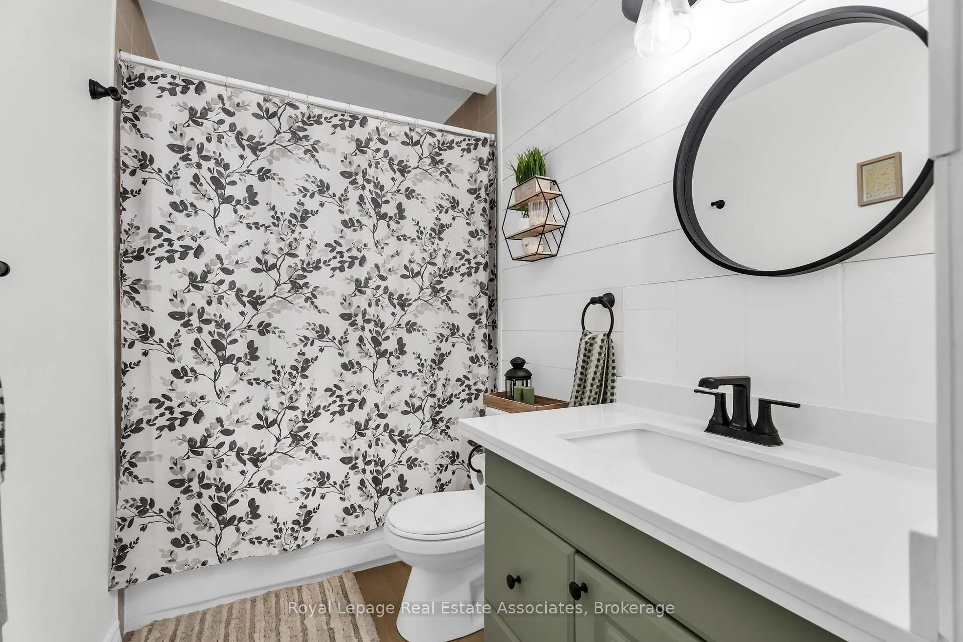 Photo 20 of Unit 31, 20 Mountainview Road S, Halton Hills, Georgetown — HOMEH