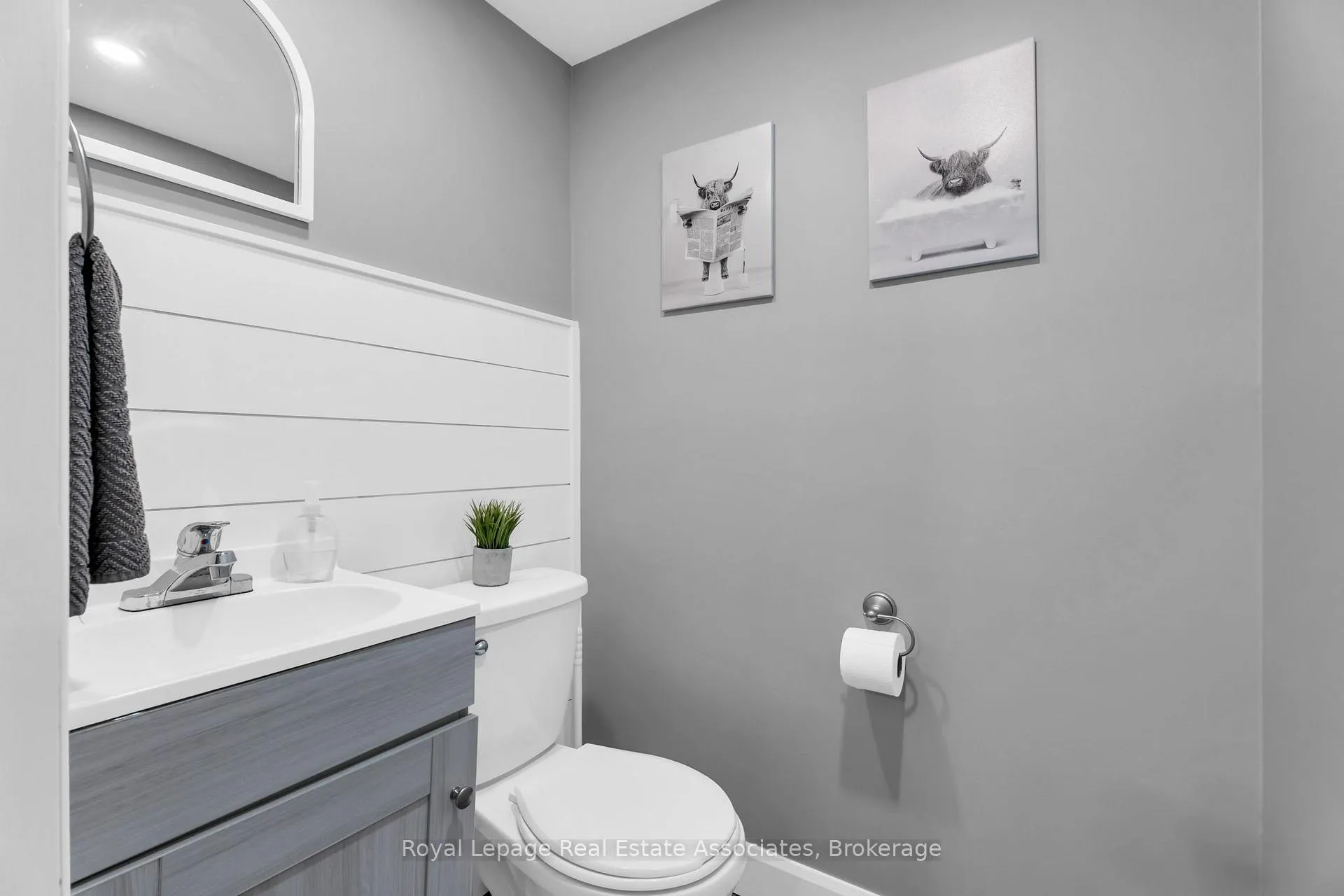 Photo 24 of Unit 31, 20 Mountainview Road S, Halton Hills, Georgetown — HOMEH