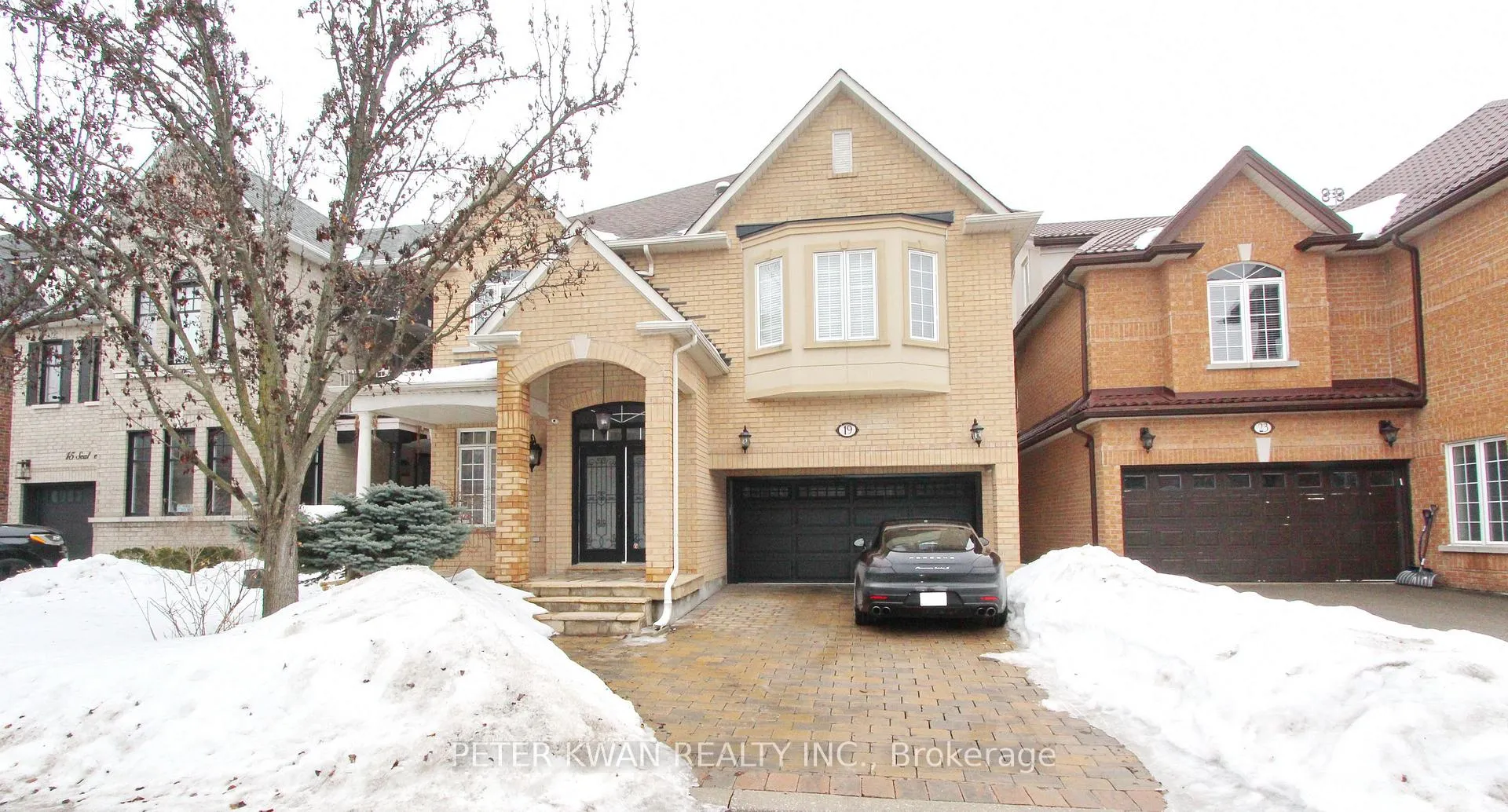 Photo 1 of 19 Seabreeze Avenue, Vaughan, Patterson — HOMEH