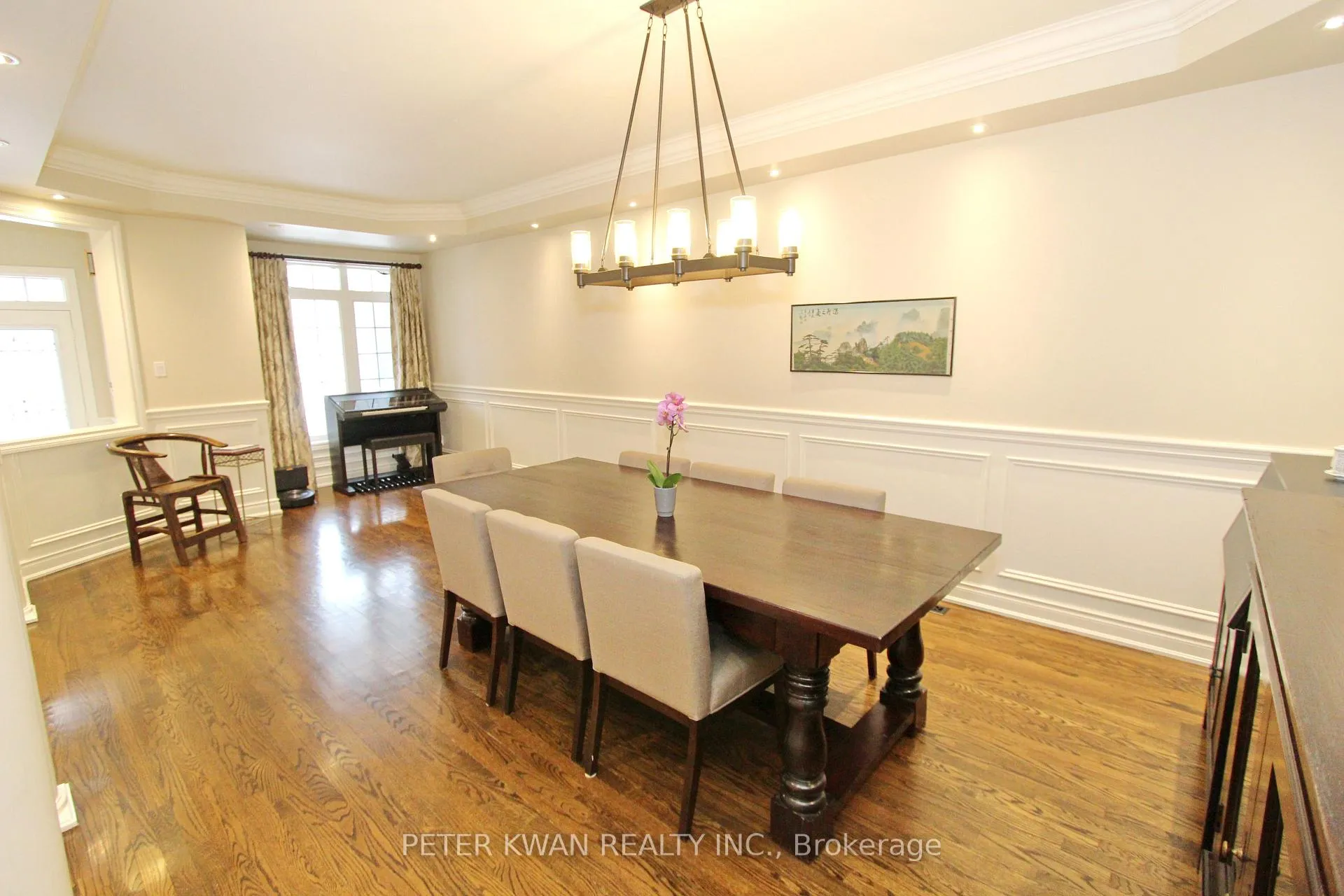 Photo 4 of 19 Seabreeze Avenue, Vaughan, Patterson — HOMEH