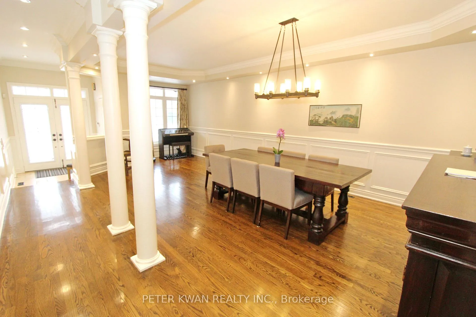 Photo 6 of 19 Seabreeze Avenue, Vaughan, Patterson — HOMEH