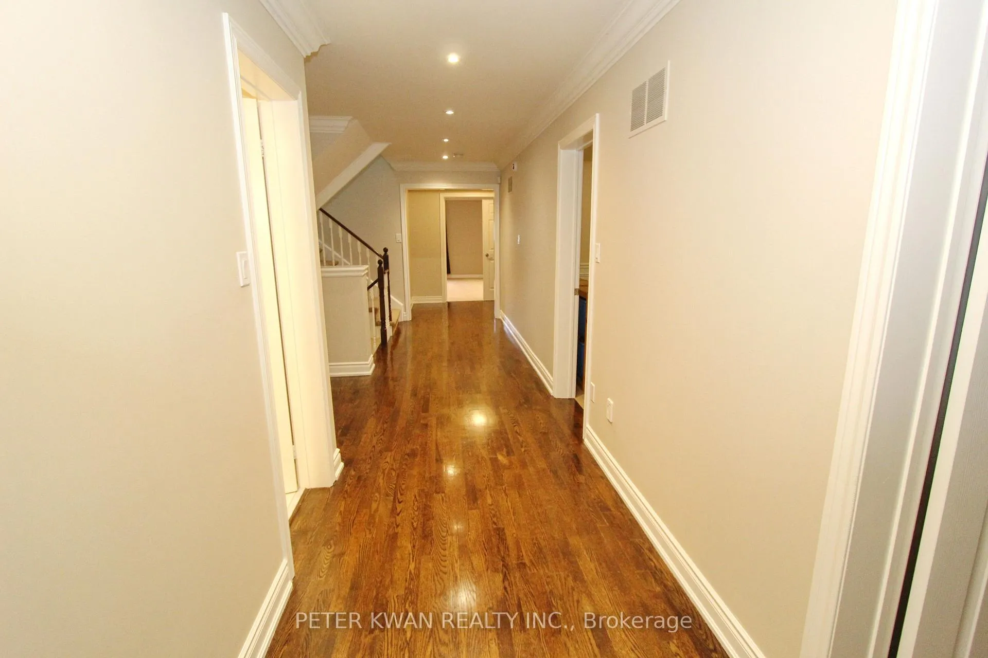 Photo 22 of 19 Seabreeze Avenue, Vaughan, Patterson — HOMEH
