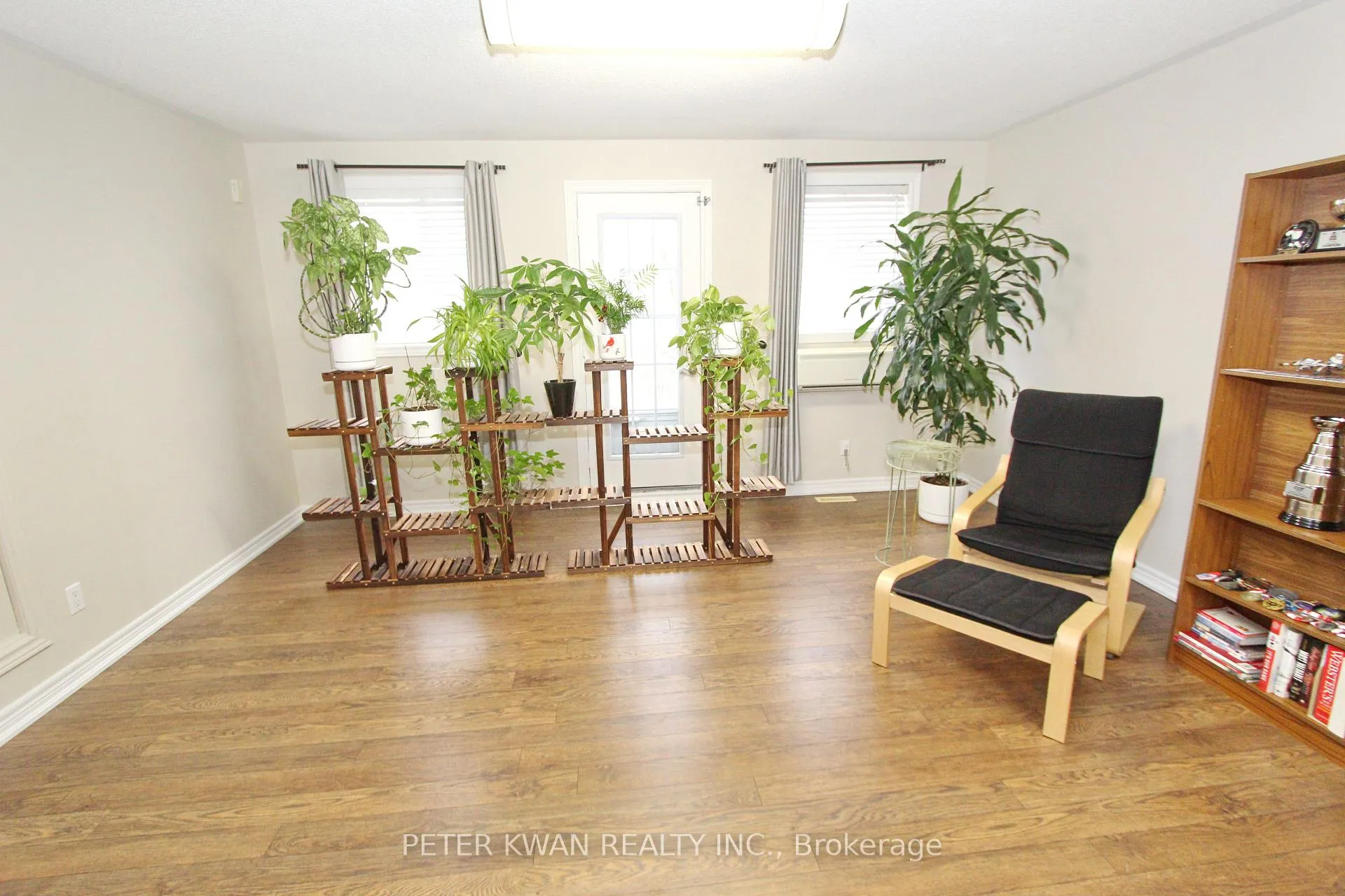 Photo 38 of 19 Seabreeze Avenue, Vaughan, Patterson — HOMEH