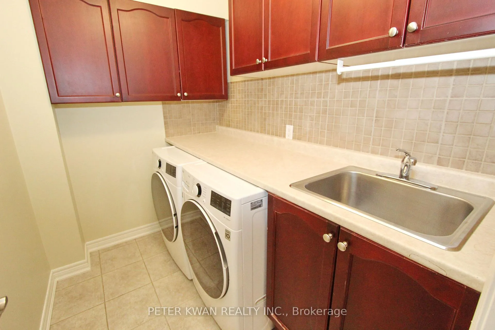 Photo 45 of 19 Seabreeze Avenue, Vaughan, Patterson — HOMEH