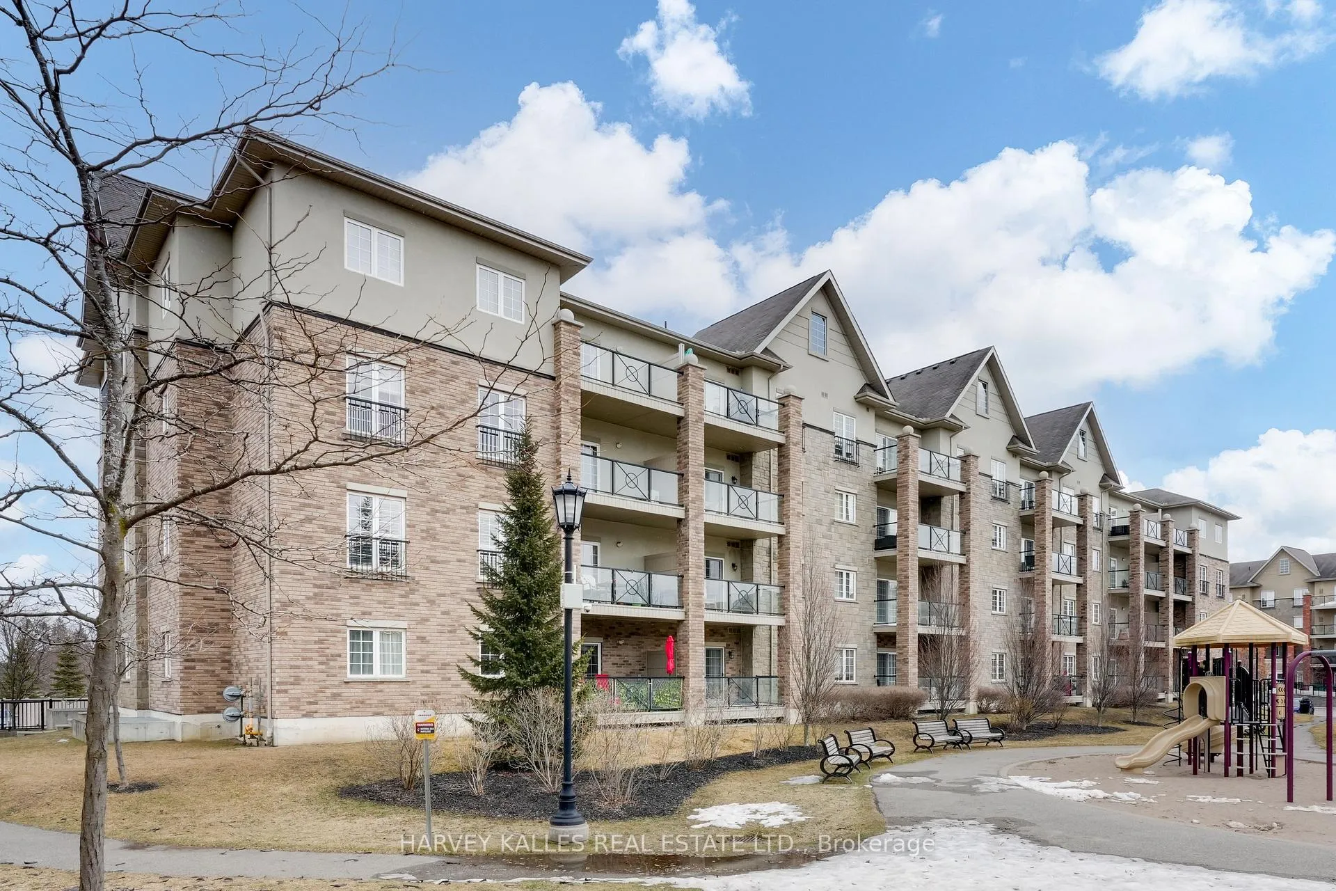 Photo 2 of Unit 303, 45 Ferndale Drive, Barrie, Ardagh — HOMEH