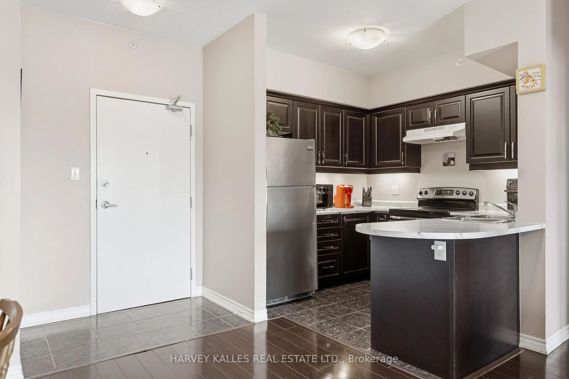 Photo 11 of Unit 303, 45 Ferndale Drive, Barrie, Ardagh — HOMEH