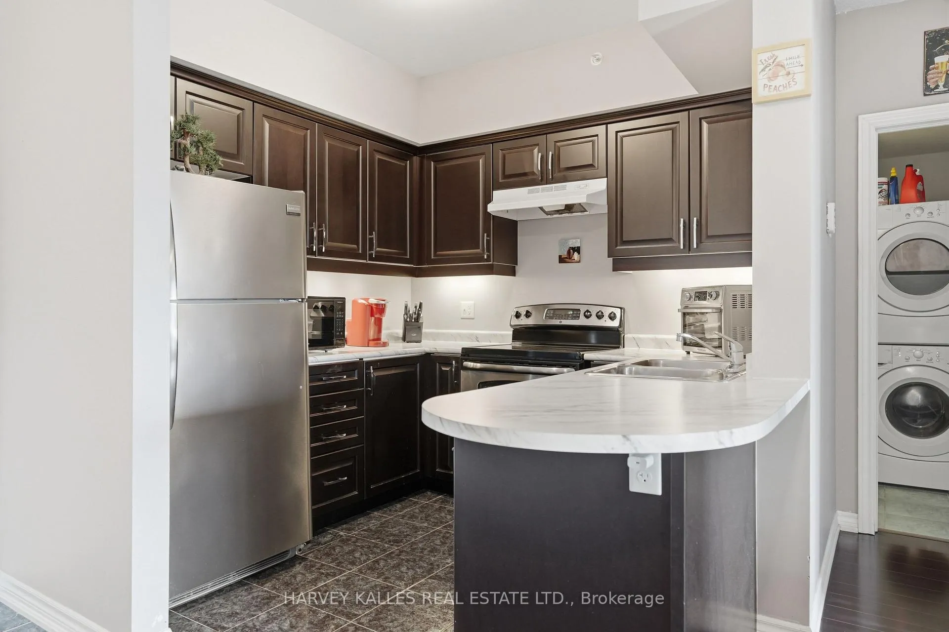 Photo 13 of Unit 303, 45 Ferndale Drive, Barrie, Ardagh — HOMEH