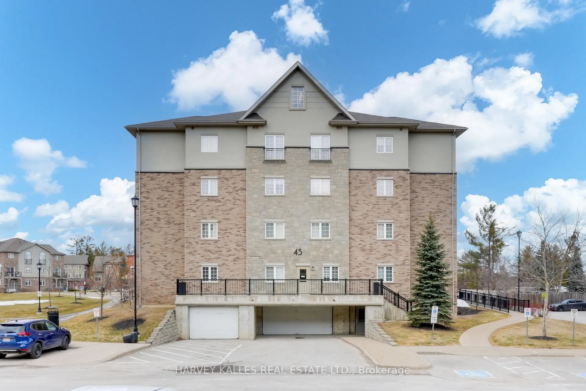Photo 24 of Unit 303, 45 Ferndale Drive, Barrie, Ardagh — HOMEH