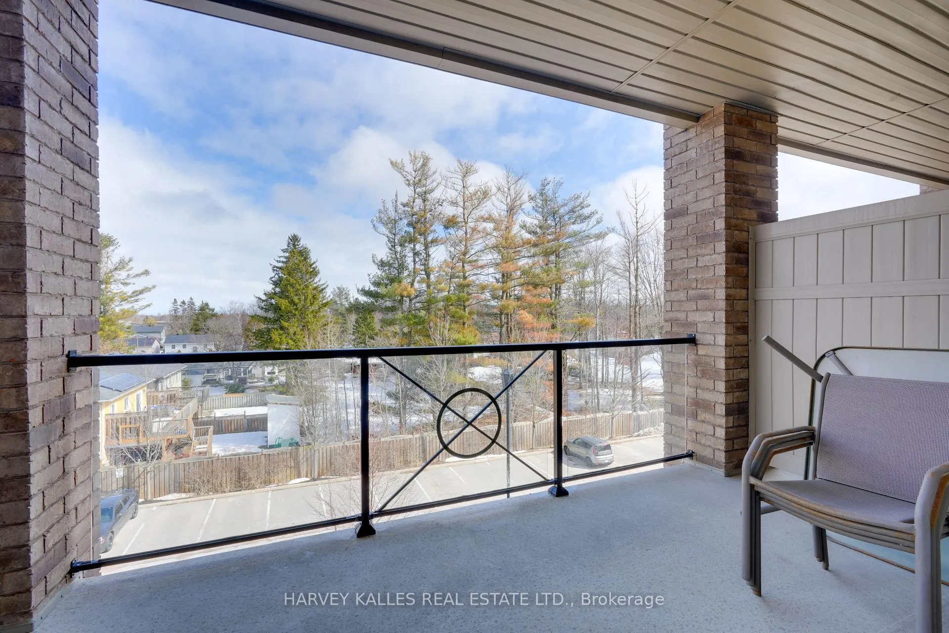 Photo 26 of Unit 303, 45 Ferndale Drive, Barrie, Ardagh — HOMEH