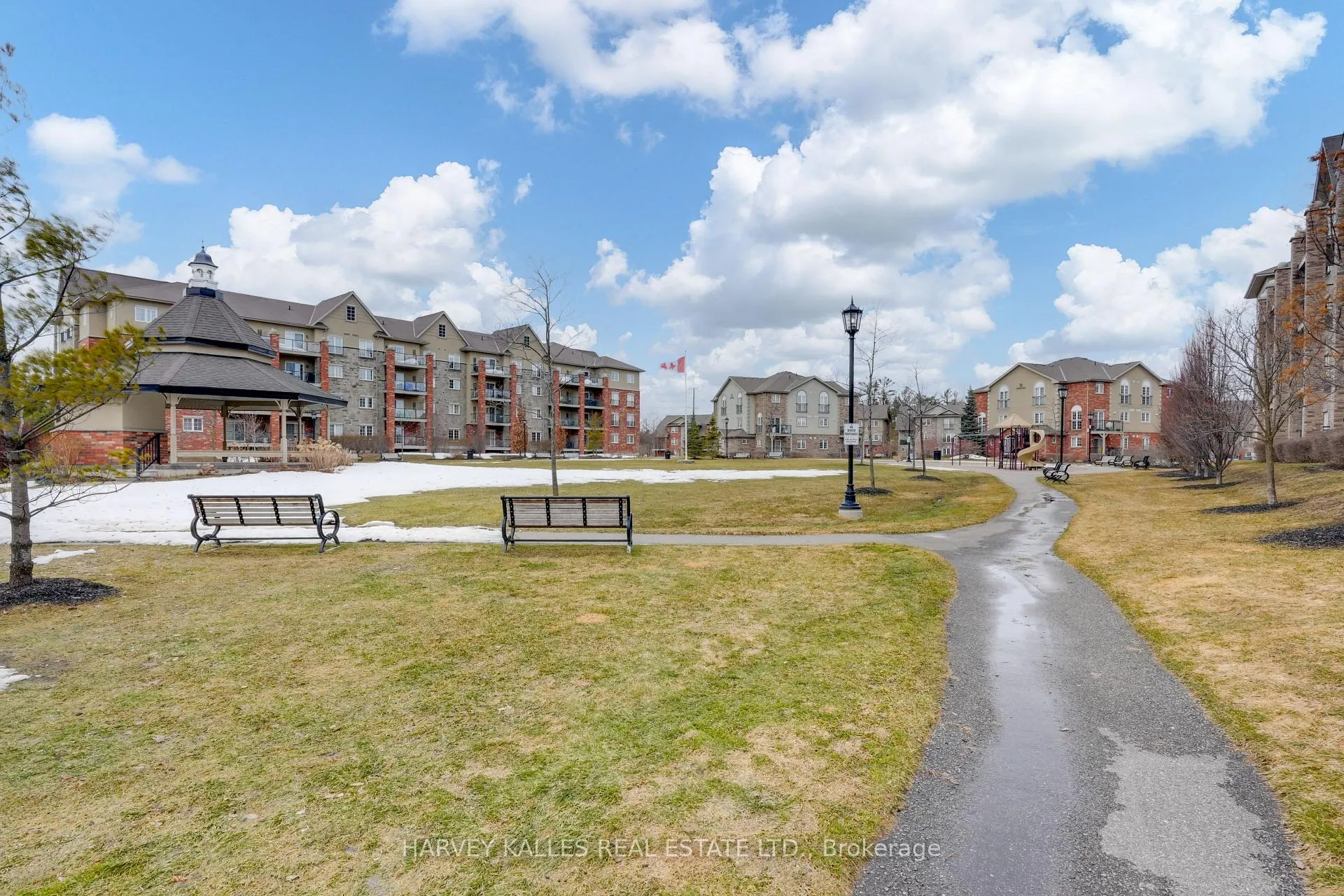 Photo 27 of Unit 303, 45 Ferndale Drive, Barrie, Ardagh — HOMEH