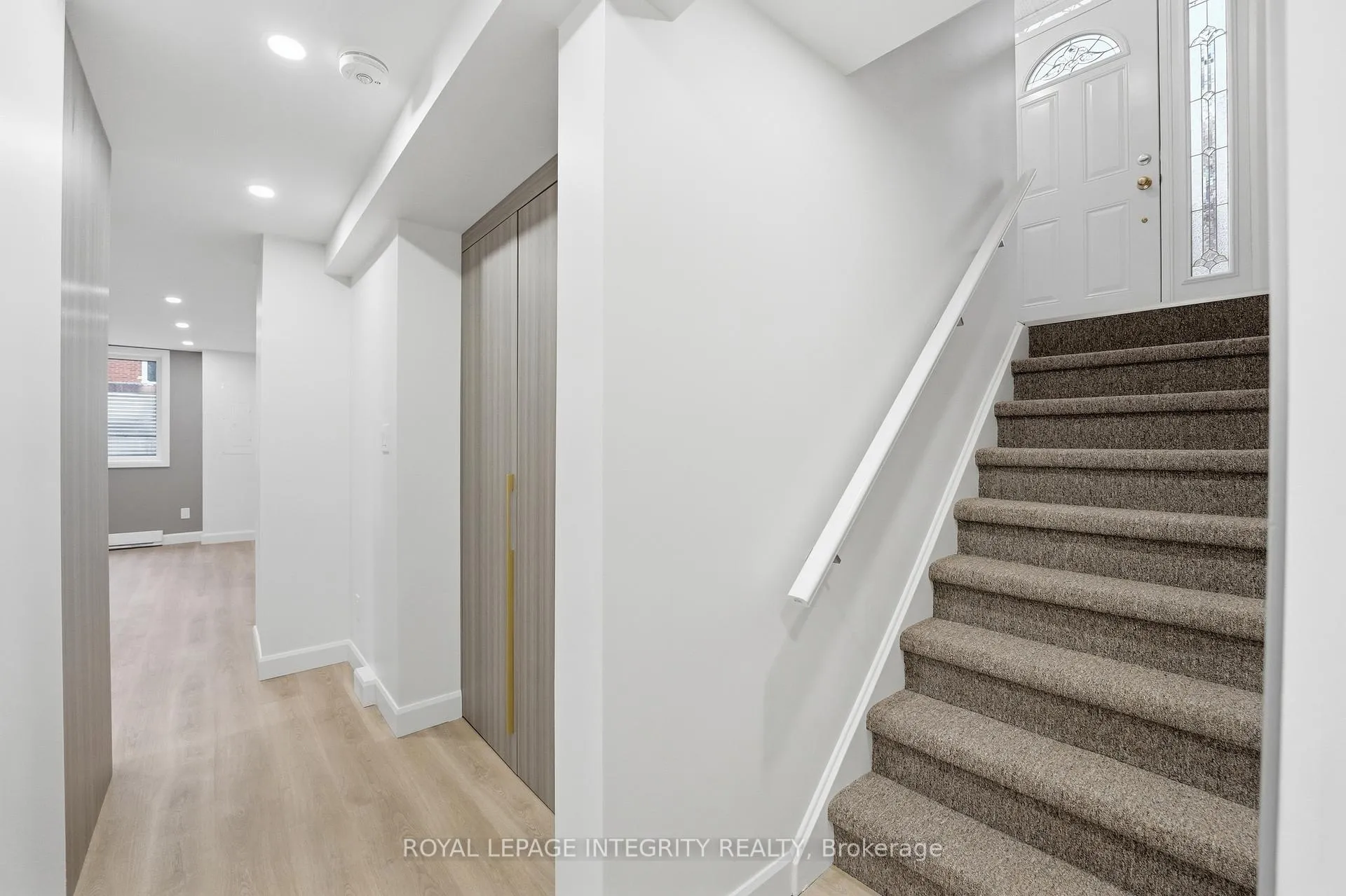 Photo 5 of Unit B, 2291 Badger Crescent, Ottawa, Queensway Terrace South/Ridgeview — HOMEH