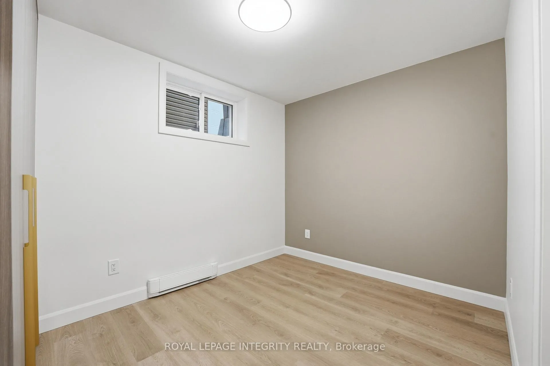 Photo 12 of Unit B, 2291 Badger Crescent, Ottawa, Queensway Terrace South/Ridgeview — HOMEH