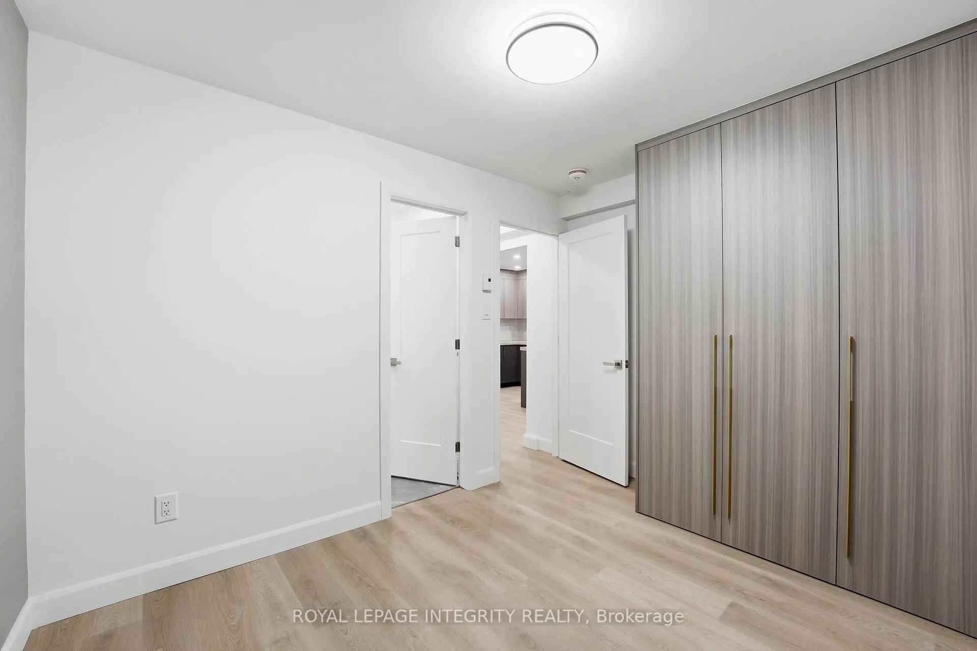 Photo 13 of Unit B, 2291 Badger Crescent, Ottawa, Queensway Terrace South/Ridgeview — HOMEH
