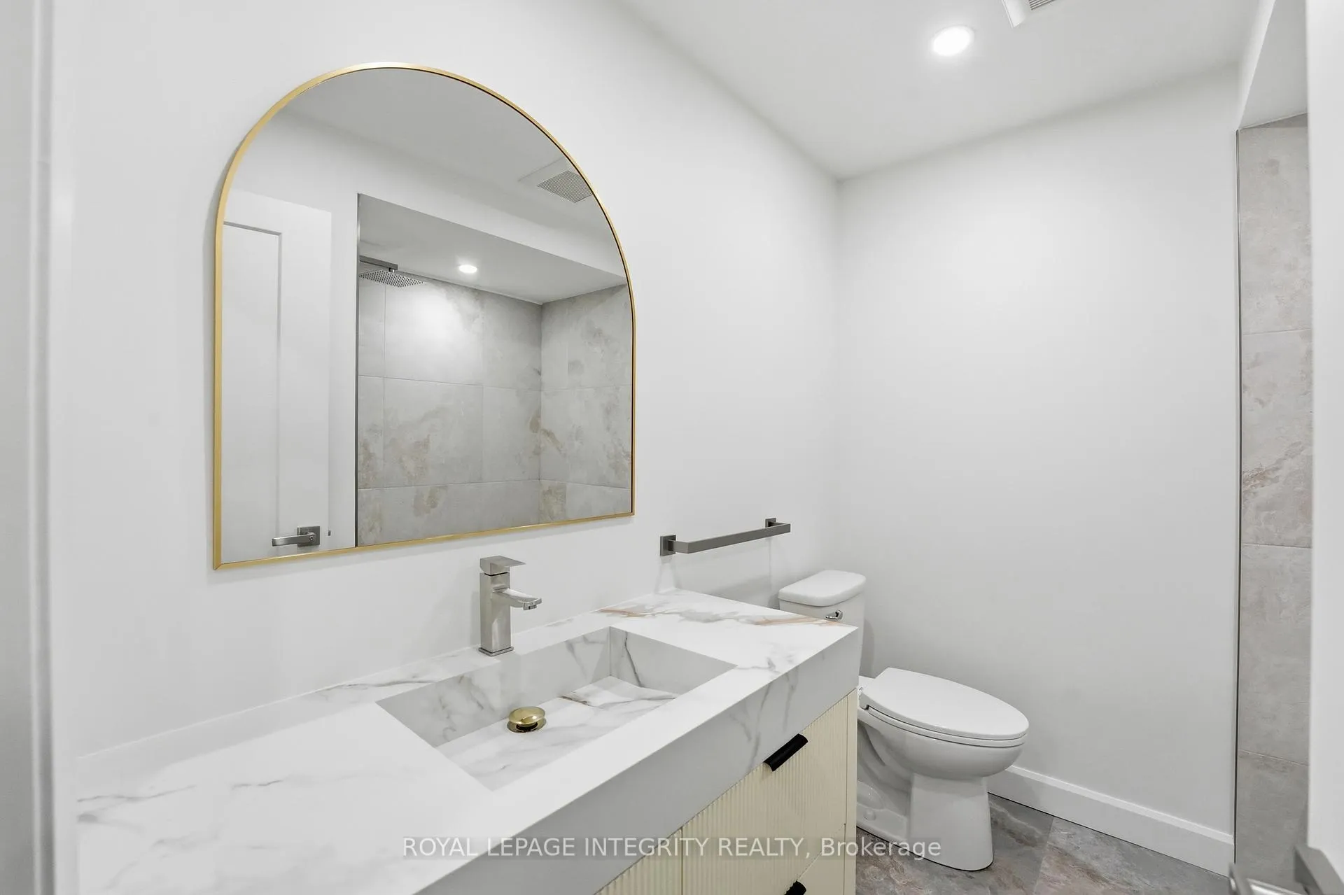Photo 20 of Unit B, 2291 Badger Crescent, Ottawa, Queensway Terrace South/Ridgeview — HOMEH