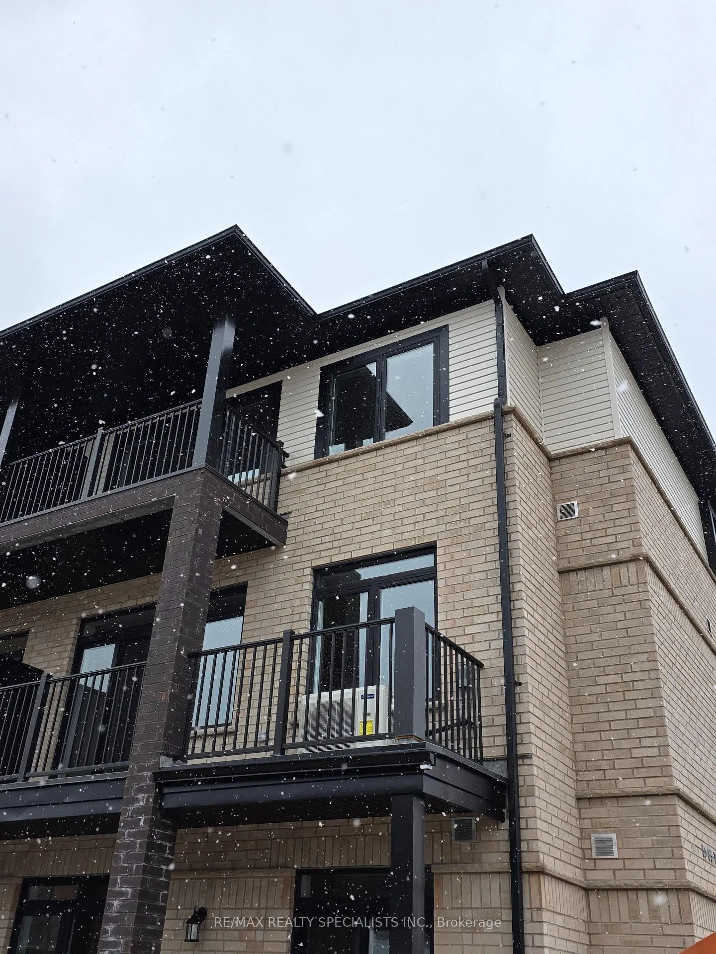 Photo 1 of 81 Thatcher Drive, Guelph, Kortright East — HOMEH