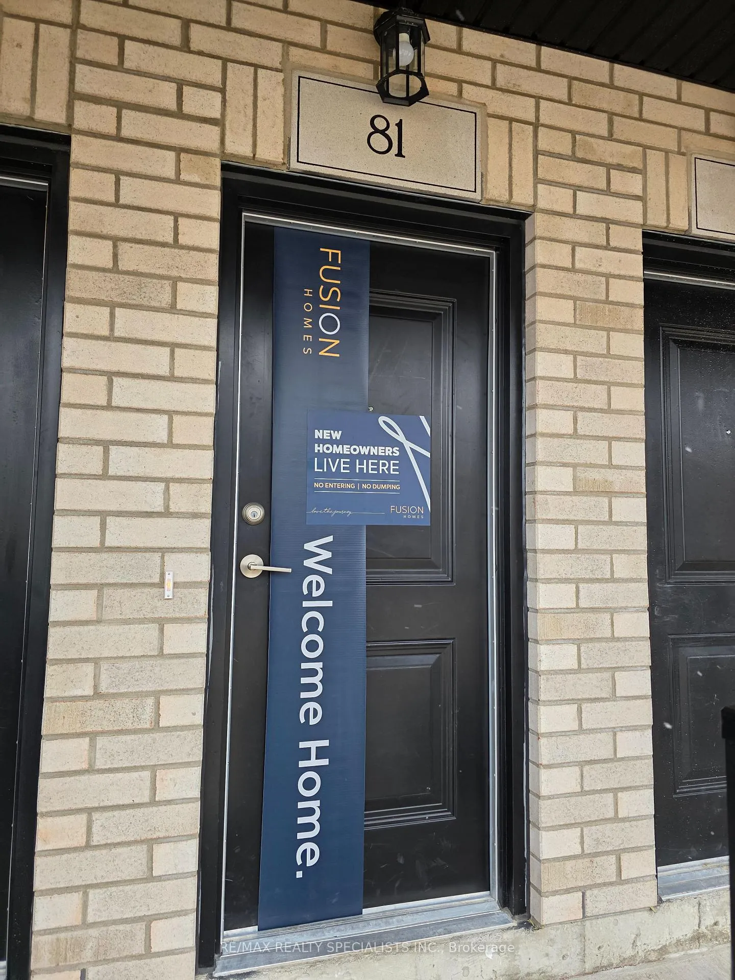 Photo 2 of 81 Thatcher Drive, Guelph, Kortright East — HOMEH