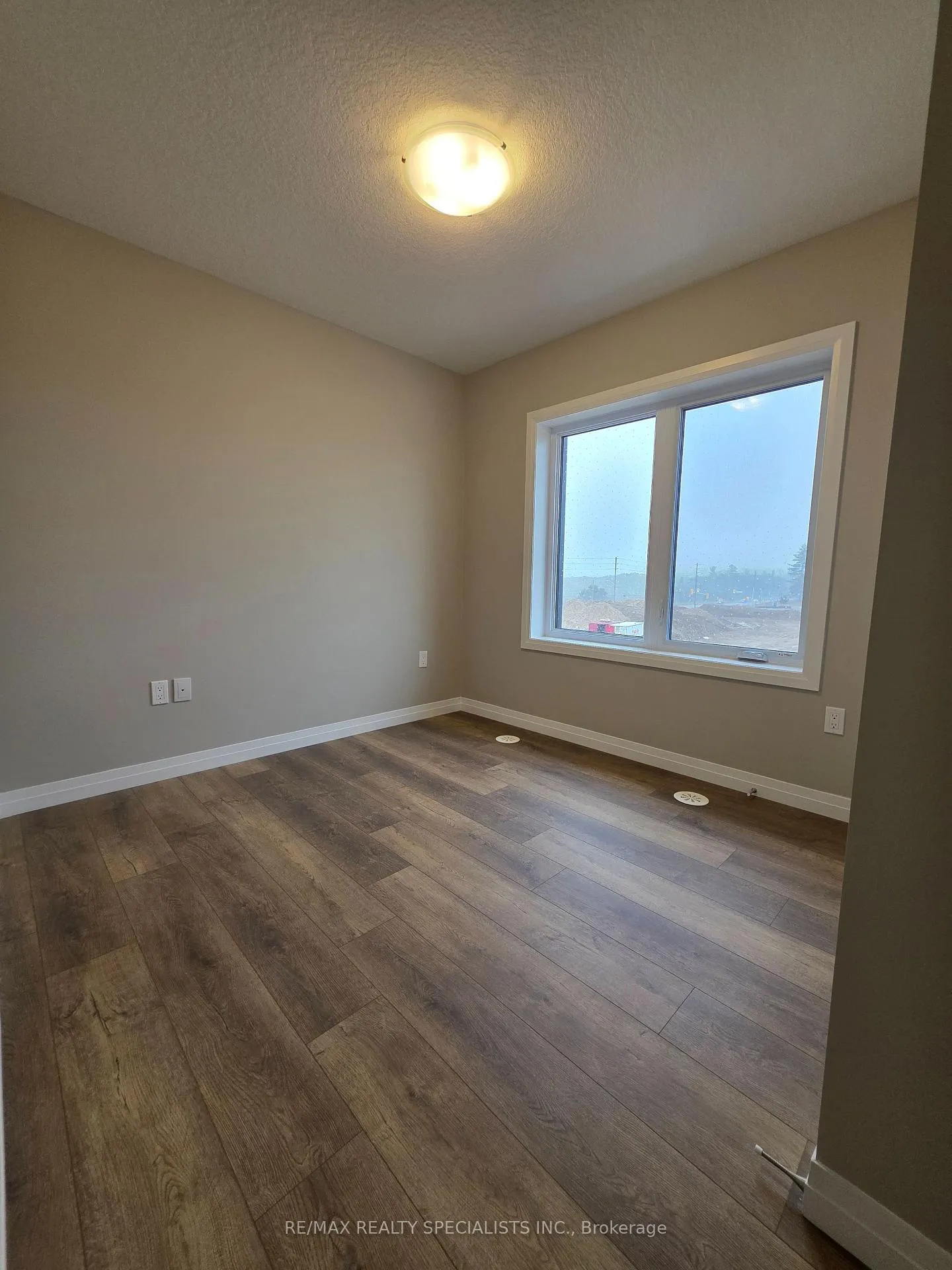 Photo 14 of 81 Thatcher Drive, Guelph, Kortright East — HOMEH