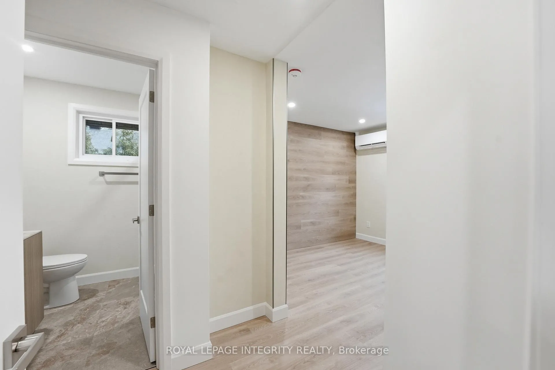Photo 12 of Unit A, 2291 Badger Crescent, Ottawa, Queensway Terrace South/Ridgeview — HOMEH
