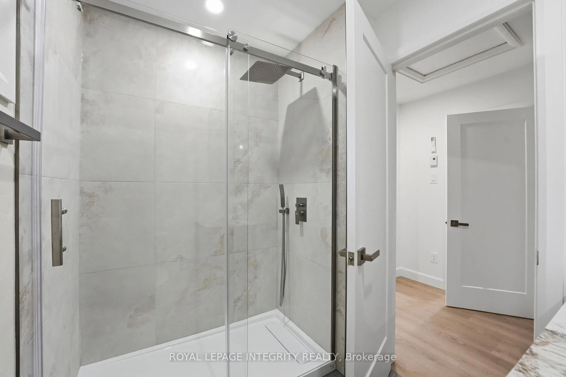 Photo 17 of Unit A, 2291 Badger Crescent, Ottawa, Queensway Terrace South/Ridgeview — HOMEH