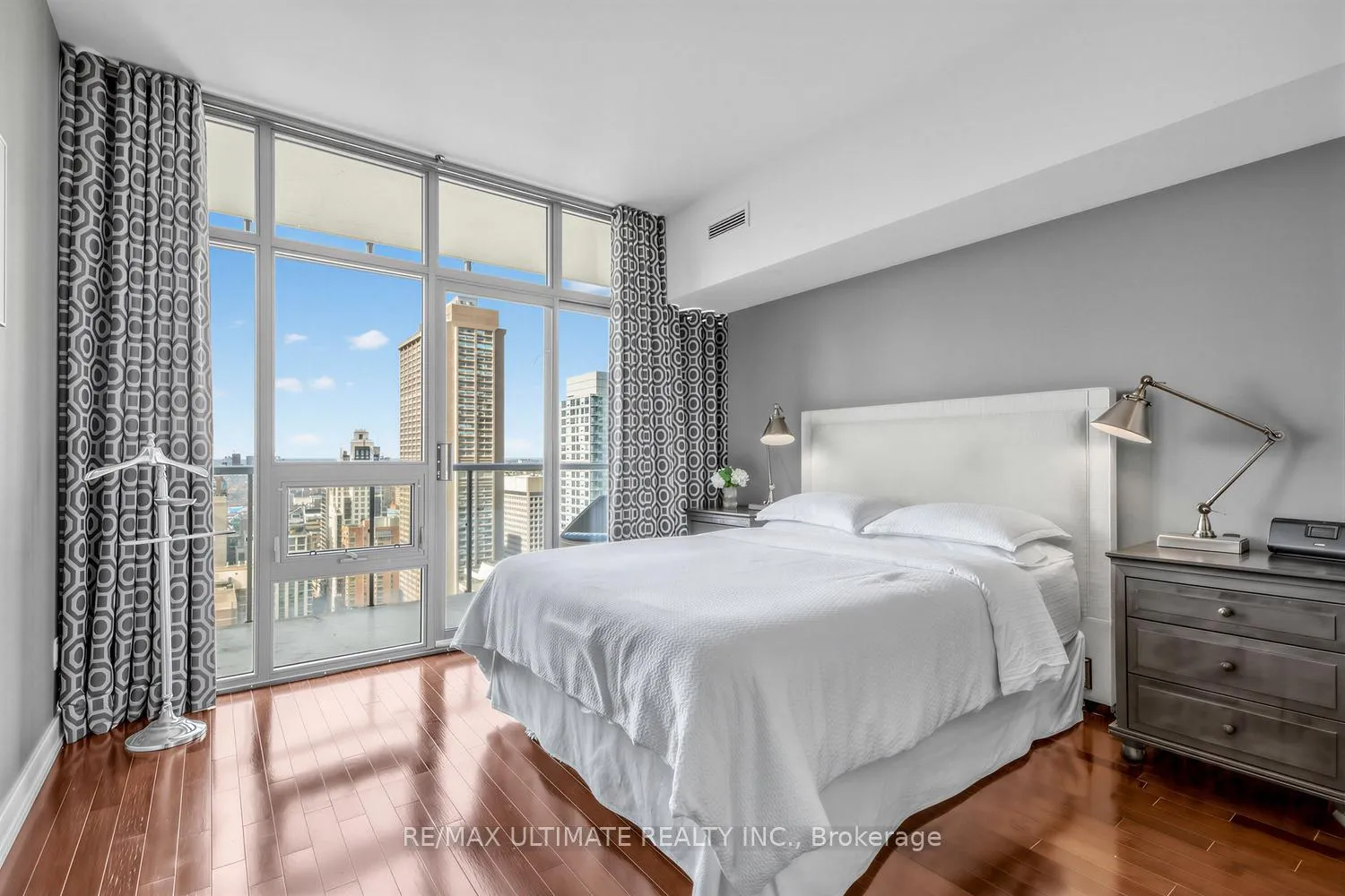 Photo 11 of Unit 3206, 33 Charles Street E, Toronto, Church-Yonge Corridor — HOMEH