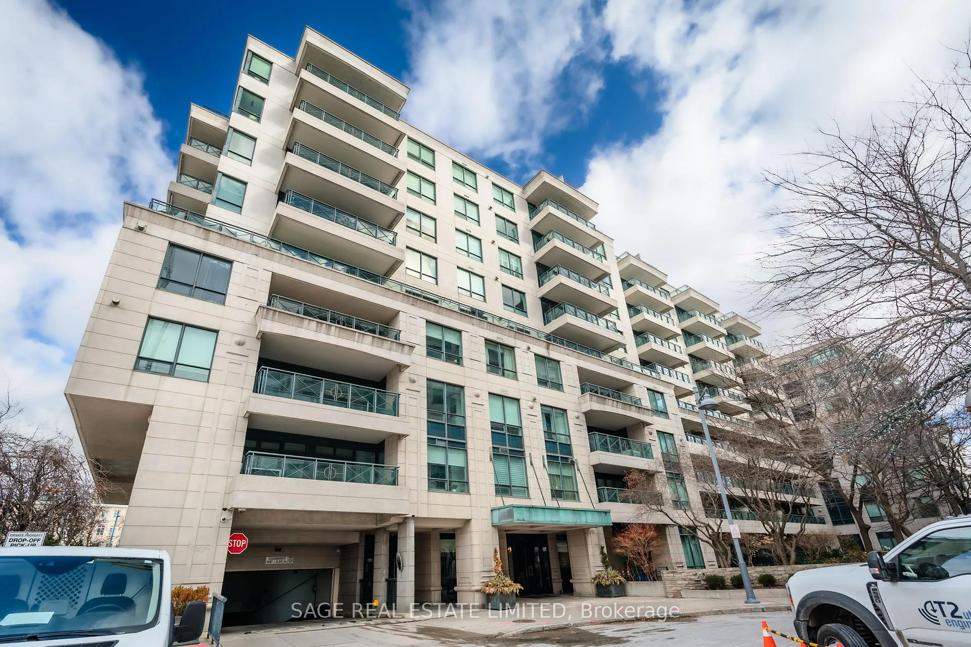 Front of Unit 615, 20 Scrivener Square
