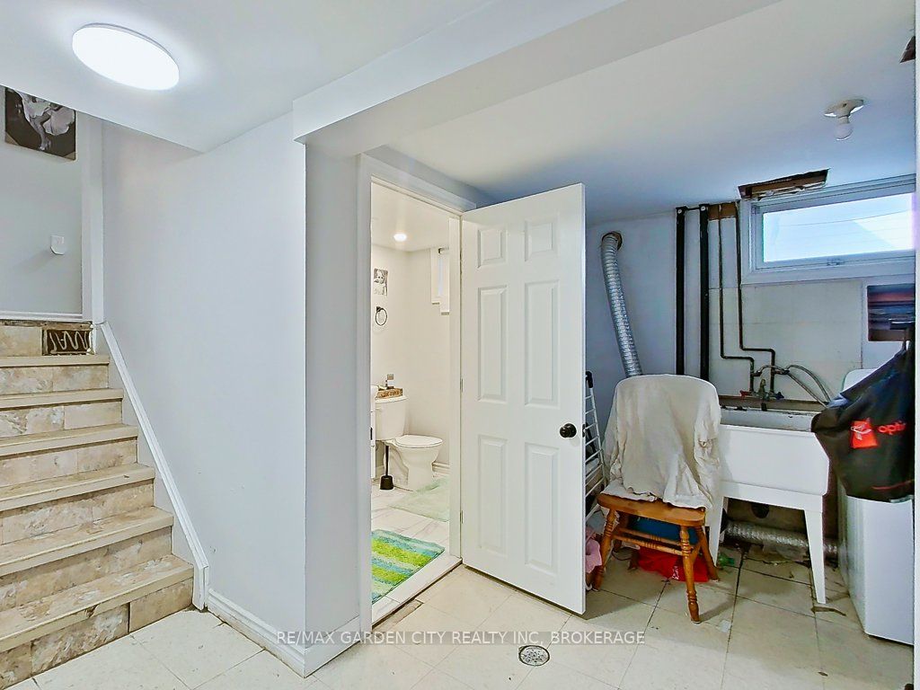 Photo 35 of 105 Tupper Drive, Thorold, Confederation Heights — HOMEH