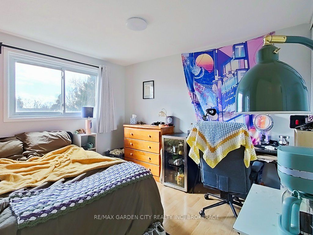 Photo 18 of 105 Tupper Drive, Thorold, Confederation Heights — HOMEH