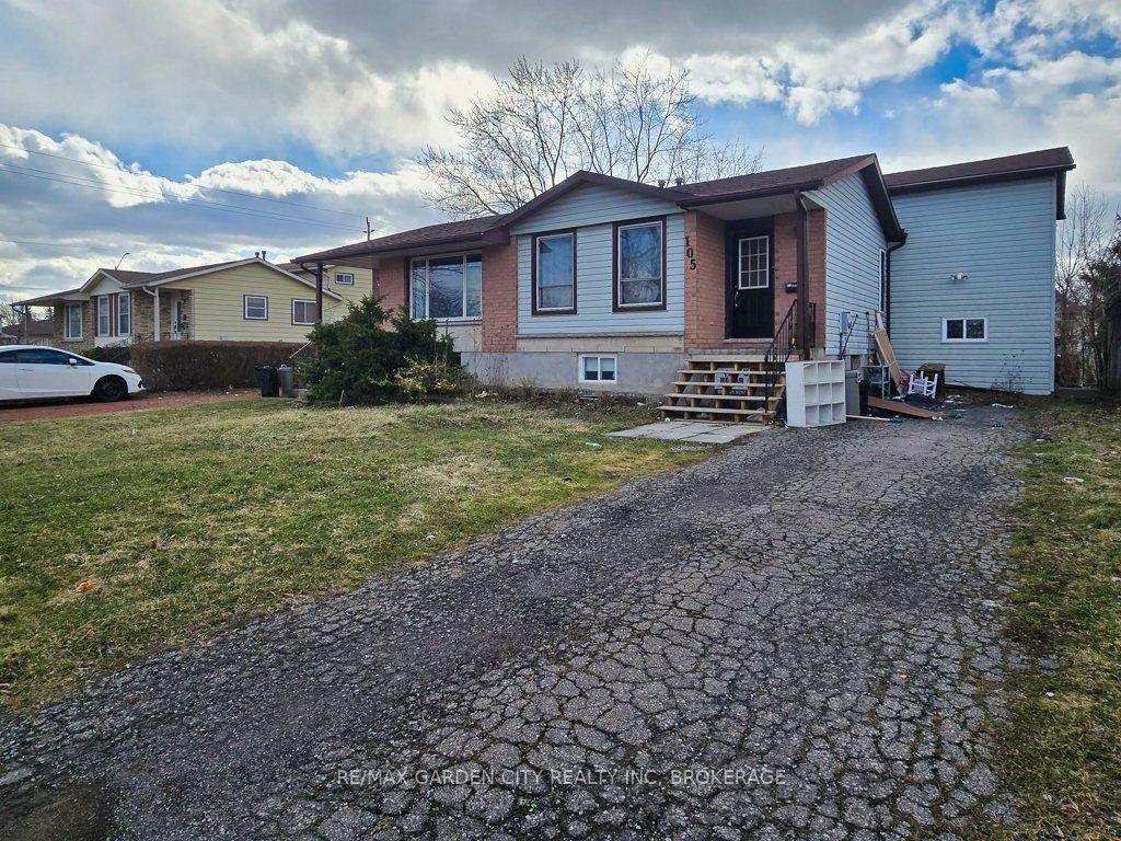 Photo 2 of 105 Tupper Drive, Thorold, Confederation Heights — HOMEH