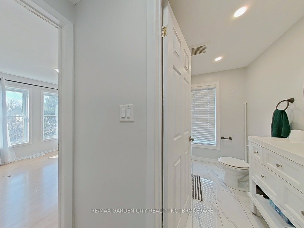 Photo 30 of 105 Tupper Drive, Thorold, Confederation Heights — HOMEH