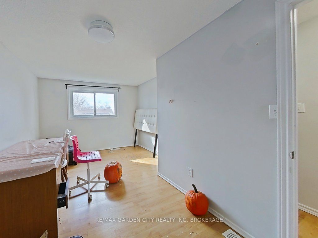 Photo 23 of 105 Tupper Drive, Thorold, Confederation Heights — HOMEH
