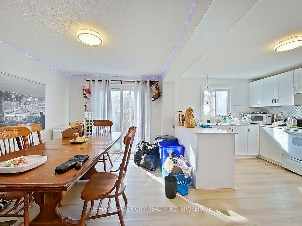 Photo 10 of 105 Tupper Drive, Thorold, Confederation Heights — HOMEH