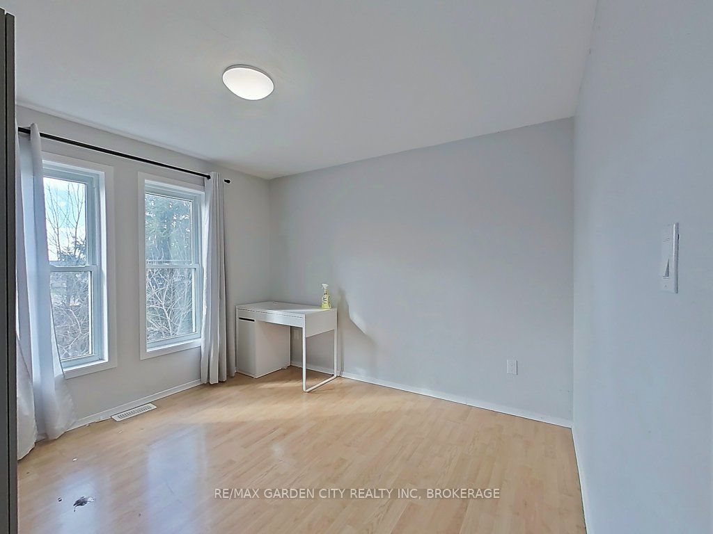 Photo 29 of 105 Tupper Drive, Thorold, Confederation Heights — HOMEH