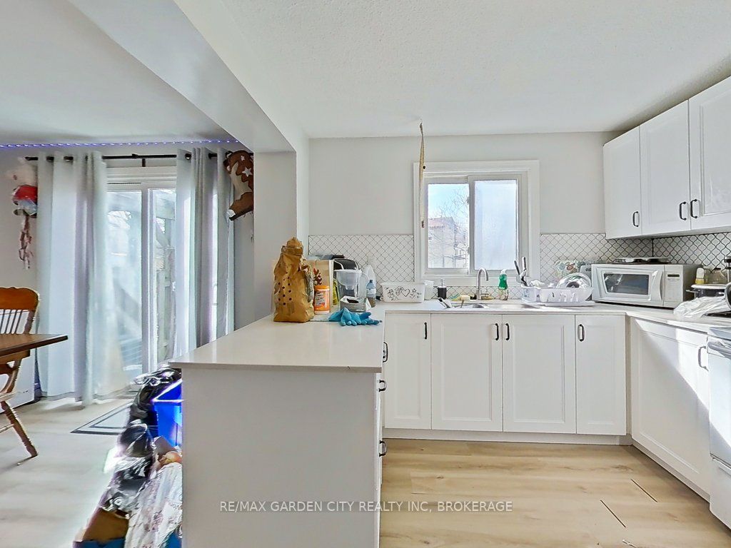 Photo 12 of 105 Tupper Drive, Thorold, Confederation Heights — HOMEH