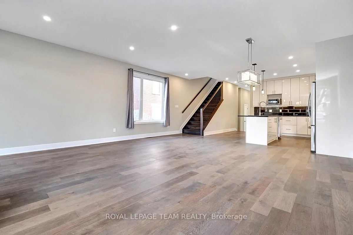 Photo 7 of 1307 Thames Street, Ottawa, Carlington — HOMEH