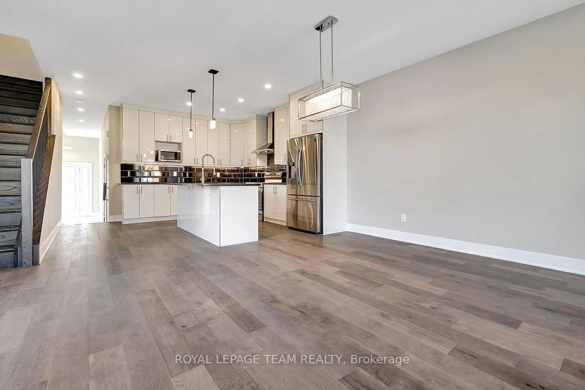 Photo 10 of 1307 Thames Street, Ottawa, Carlington — HOMEH