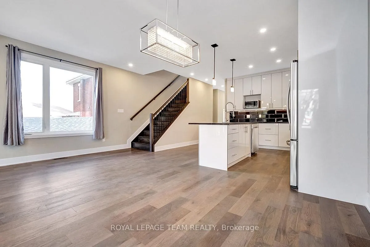 Photo 11 of 1307 Thames Street, Ottawa, Carlington — HOMEH