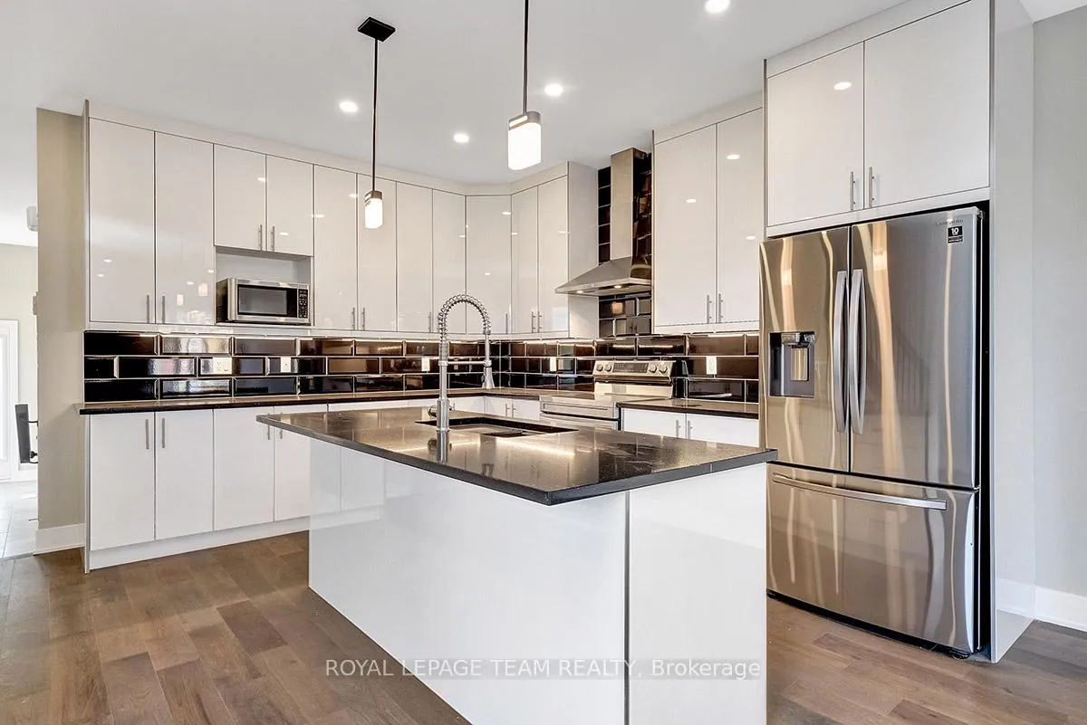 Photo 14 of 1307 Thames Street, Ottawa, Carlington — HOMEH