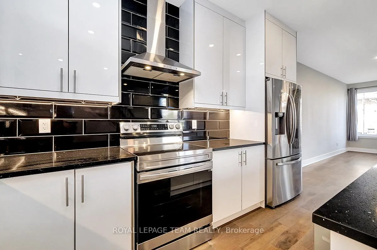Photo 17 of 1307 Thames Street, Ottawa, Carlington — HOMEH