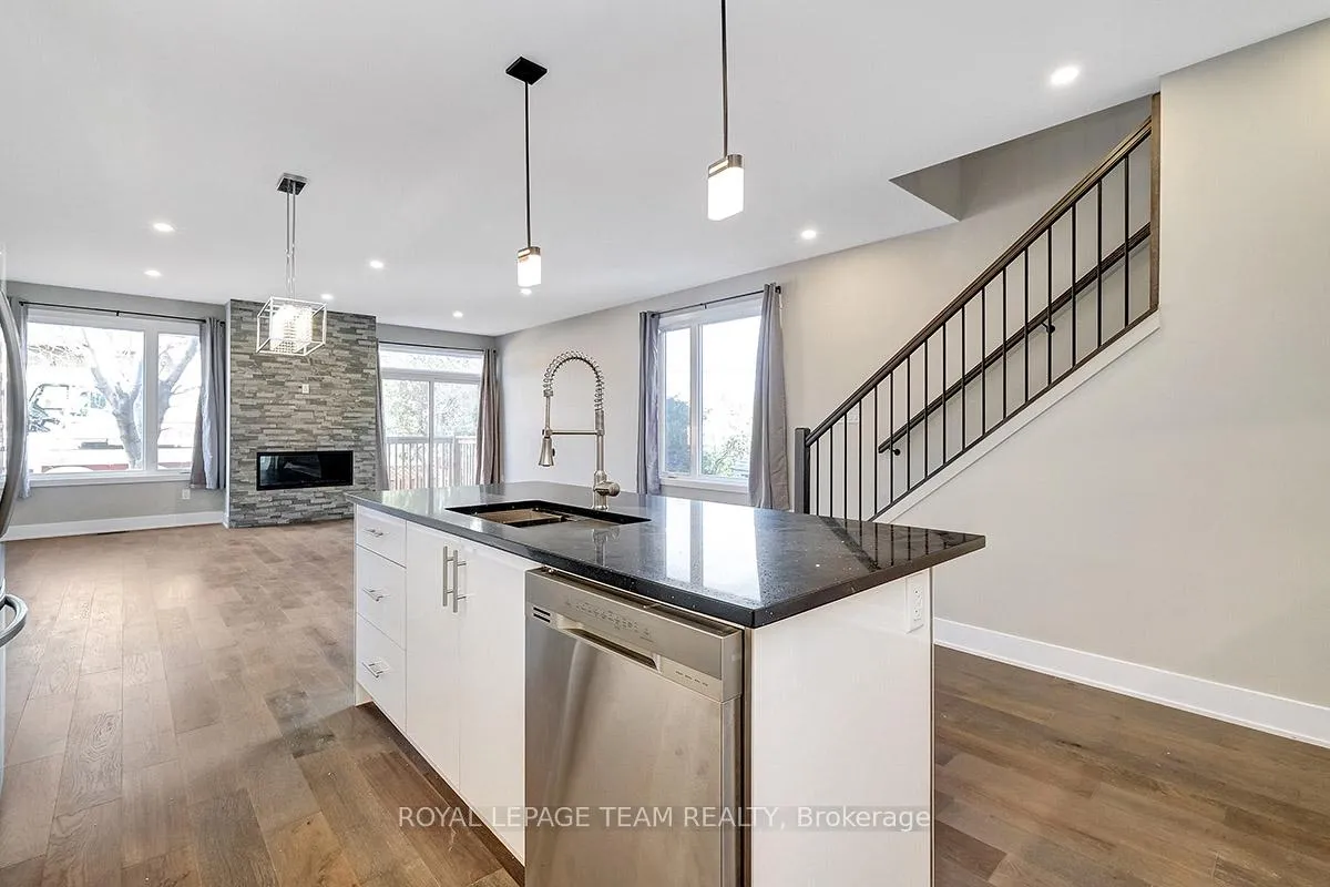 Photo 18 of 1307 Thames Street, Ottawa, Carlington — HOMEH