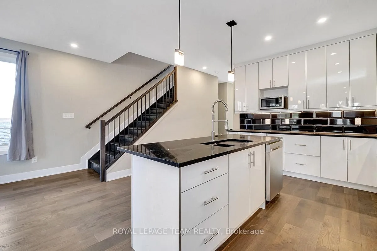 Photo 19 of 1307 Thames Street, Ottawa, Carlington — HOMEH