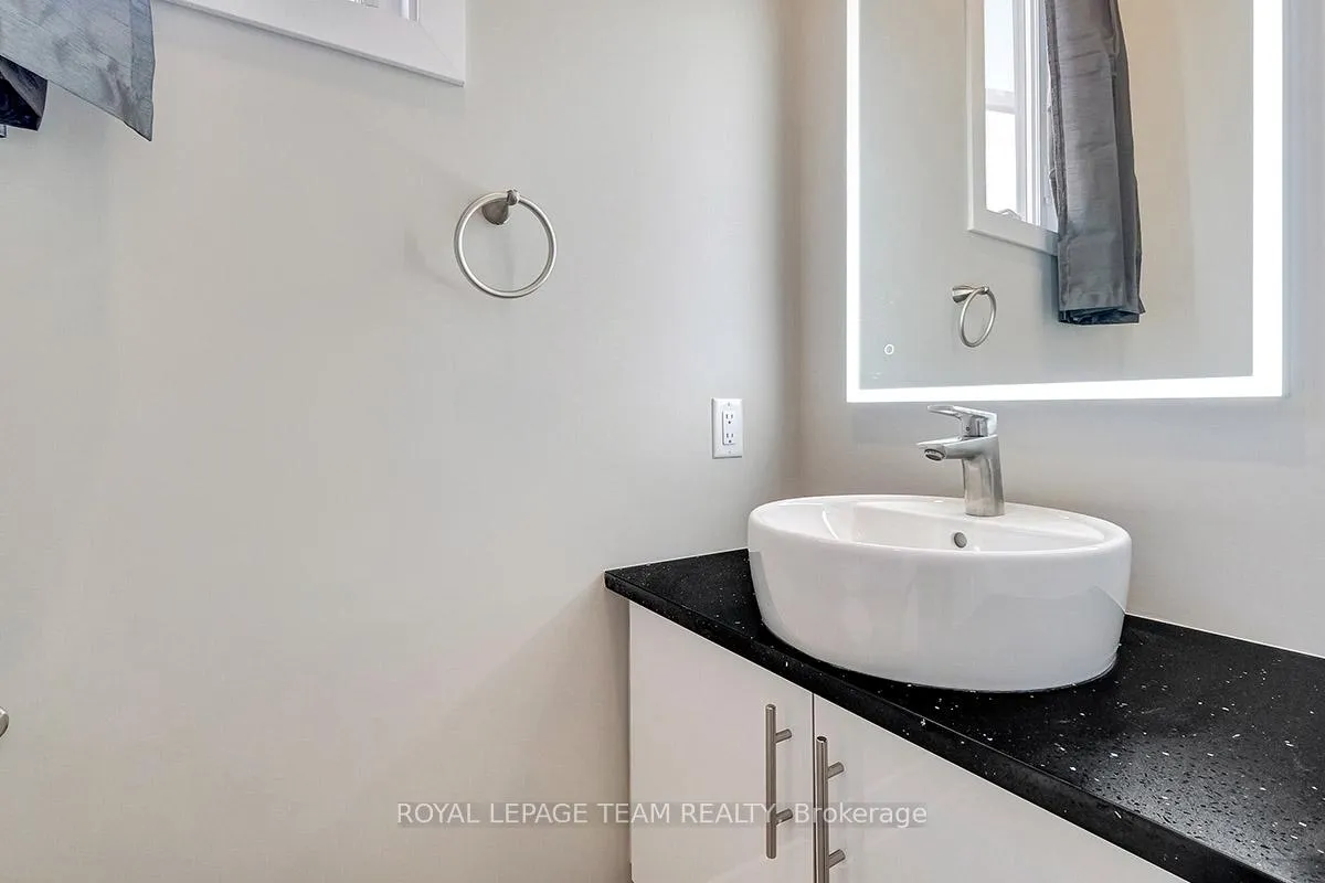 Photo 20 of 1307 Thames Street, Ottawa, Carlington — HOMEH