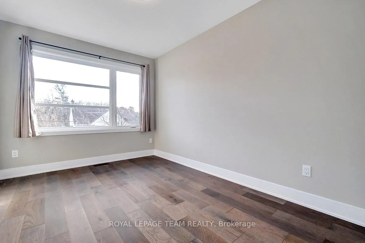 Photo 29 of 1307 Thames Street, Ottawa, Carlington — HOMEH